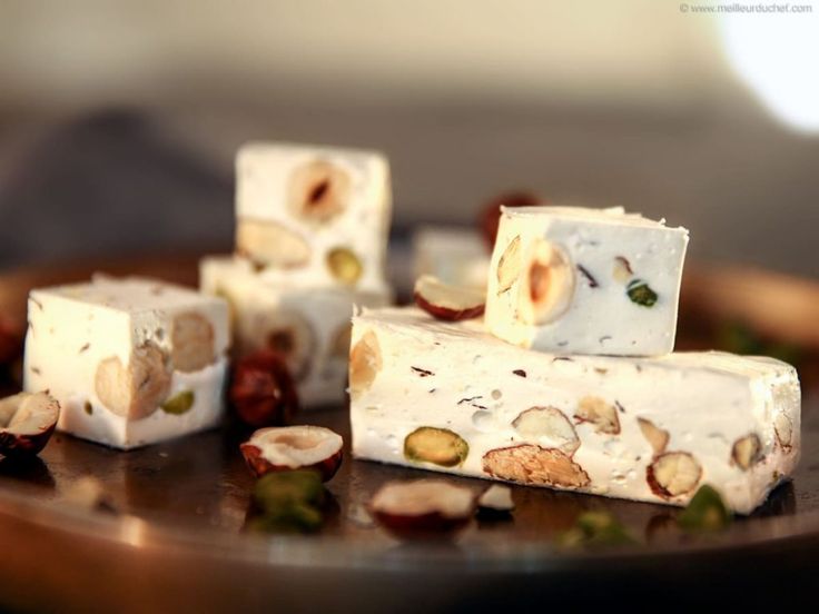 TẠI SAO KẸO NOUGAT HANDMADE LẠI ĐƯỢC YÊU THÍCH HƠN KẸO CÔNG NGHIỆP?